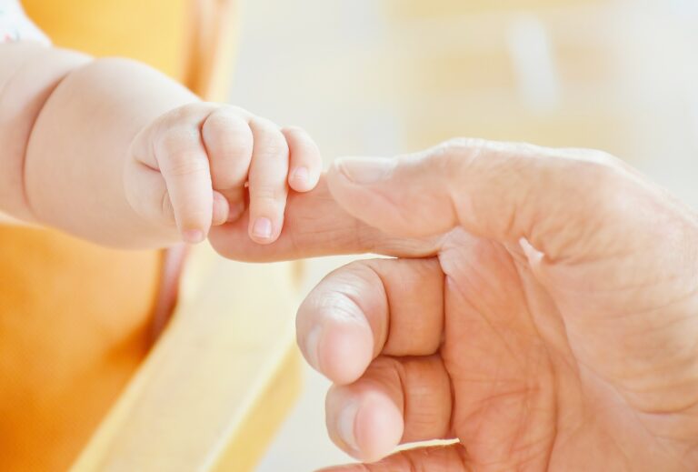 Lire la suite à propos de l’article Baby signs : une forme de communication prometteuse?